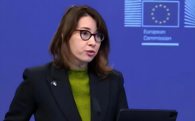 陆海空火箭军联合慑阻台海	，欧盟英德法跳脚，无视美日军售挑衅！