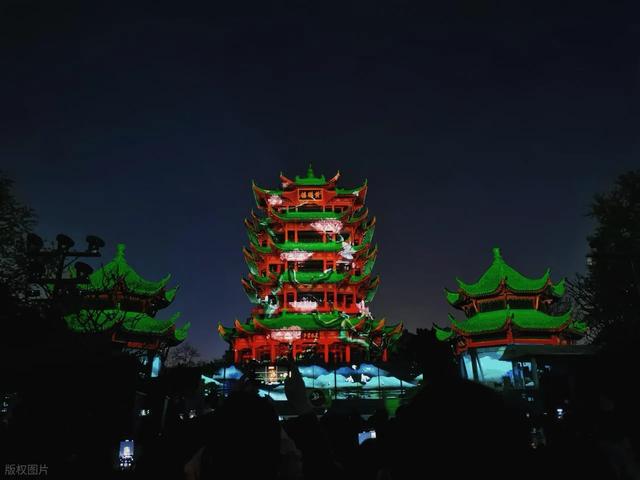 新春盼头 武汉年味已拉满 2026金马新春十大游玩攻略 逛吃赏玩全搞定