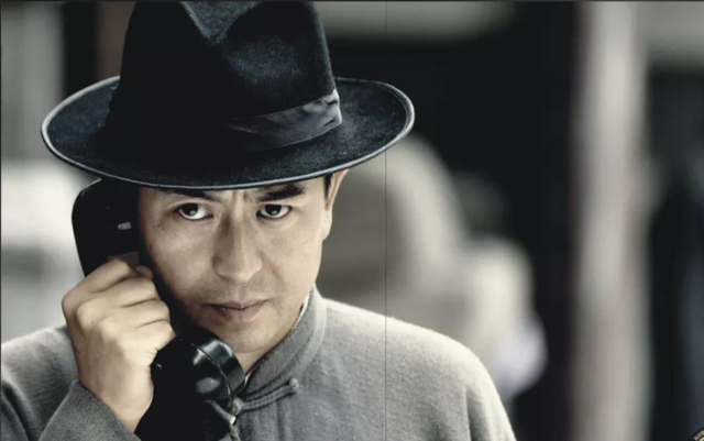 与王海燕离婚传闻真相大白1年，55岁张嘉益近况曝出，一点不意外