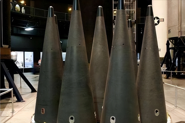 核按钮异动？解读特朗普决定重新启动，核声明的四大核心疑问