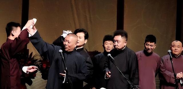 王玥波：我现在一月七八万，比不上于谦，但离开郭德纲不后悔！