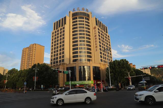 陕州周末漫游指南：温泉暖身，烟火入味，山河藏诗