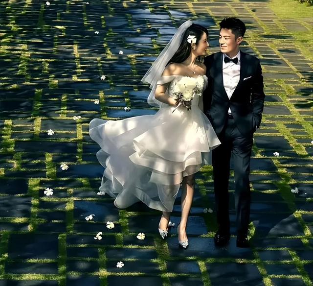 49岁林心如官宣参加离婚综艺，和霍建华结婚9年 美好失去难以挽回
