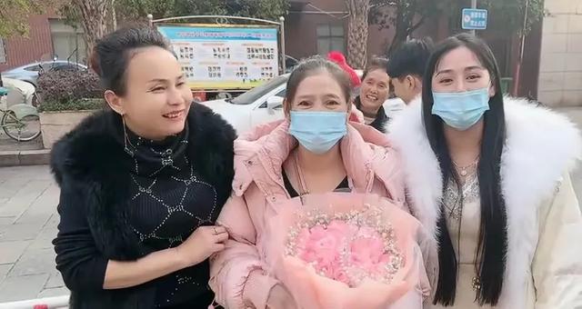 越南单身丈母娘到中国探亲，半个月不到，就让女婿帮找个中国对象