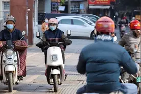 60岁以上老年人笑了！不要驾照，这3类电动车可以骑，不查不罚图片