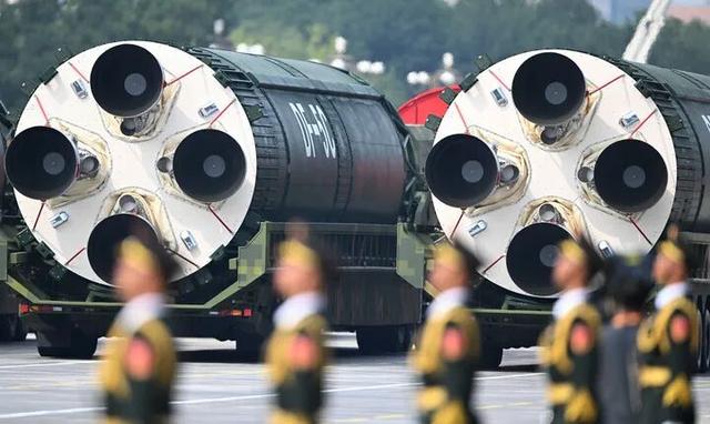 射程覆盖全球！从1980到2025，东风5系列如何守护中国60年安全？