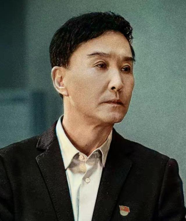 明明演技一般，却被捧成“老戏骨”，这八位演员终于现出原型了？