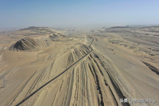 这里是中国最孤独的城市，人迹罕至无人区包围，却美得像个意外