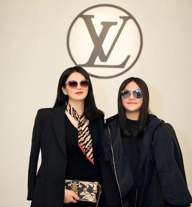 公开露面两天后，李湘传坏消息	，这次无关释永信和让她怀二胎的人