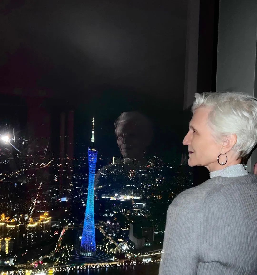 梅耶·马斯克 中国 网红_马斯克