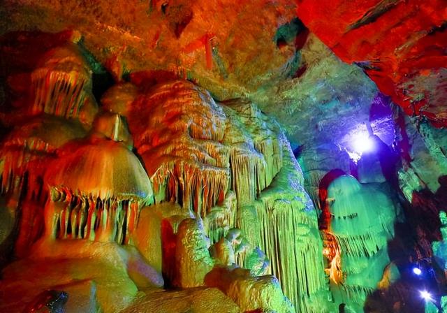 G334，一条藏着抗联魂、黄金史和林海趣的通道