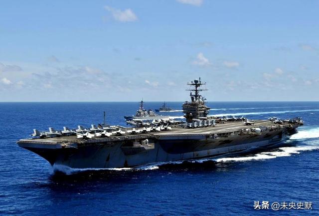 5艘航母云集中国近海，中美巅峰对阵，特朗普明牌，逼着中国接招