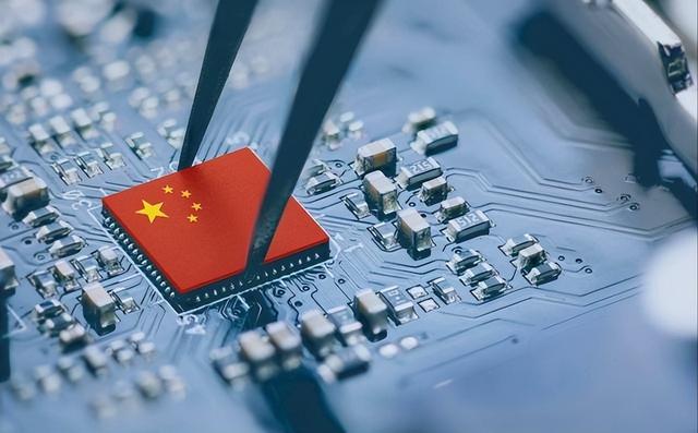 美媒：中国正将美国技术淘汰出局，美国芯片制造业的末日开始了