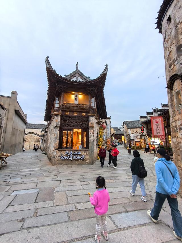江西五日自由行：婺源弦高古城 《二十三》(2025·10·30～11·3)