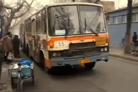 八九十年代流行的6款公交车，坐过的都五十岁了，你家乡是哪款？图片