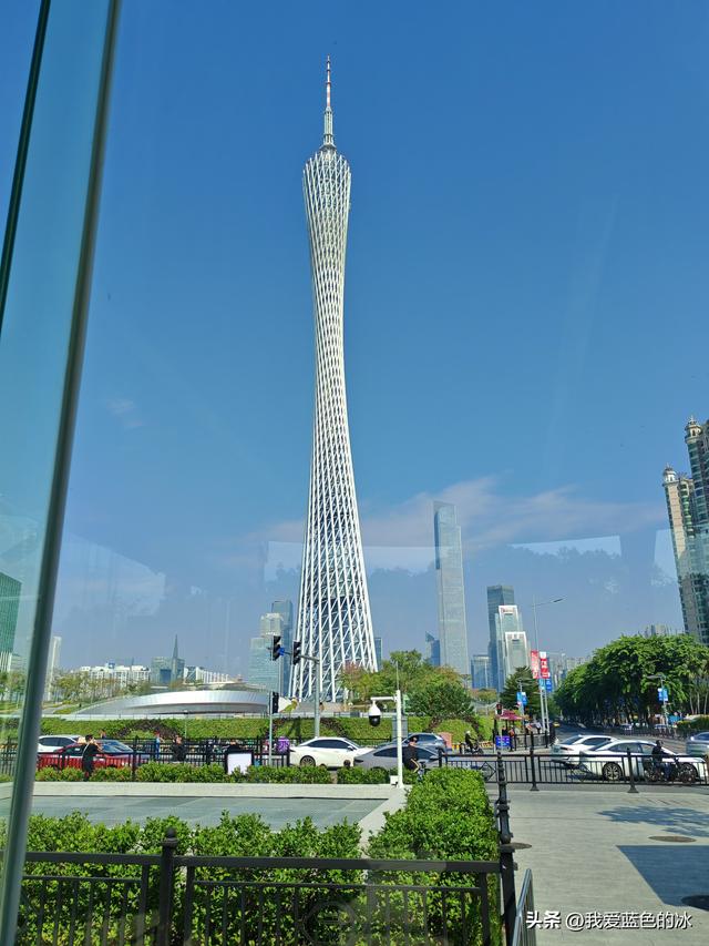 参观广州艺术博物院！它的独特岭南风格和现代美感成为广州新地标