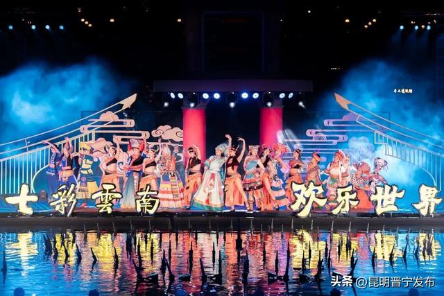 篝火映夜！七彩云南欢乐世界天天都过“火把节”