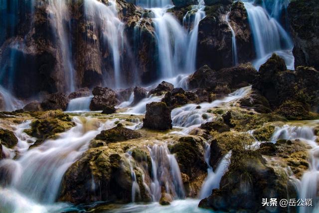 畅游中国｜九寨沟，难忘的那一汪汪水……