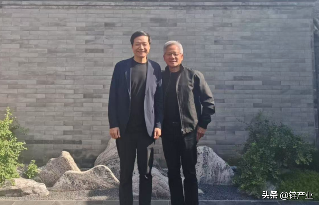 黄仁勋还想再赢一次