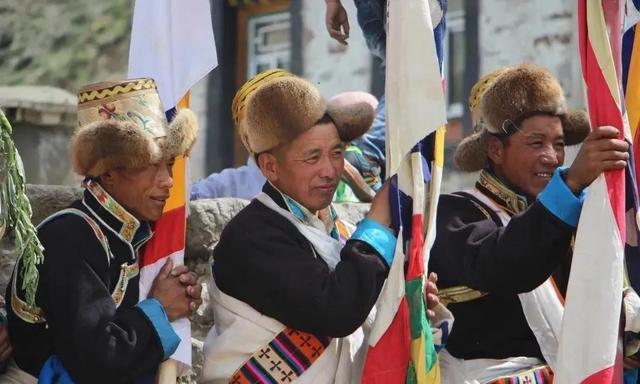 这个一妻多夫制的民族，晚上怎么过？女人直言：没有幸福可言