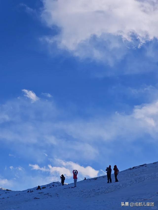 成都周边耍雪地：松潘，一次看完雪山、冰瀑、雾凇和雪原