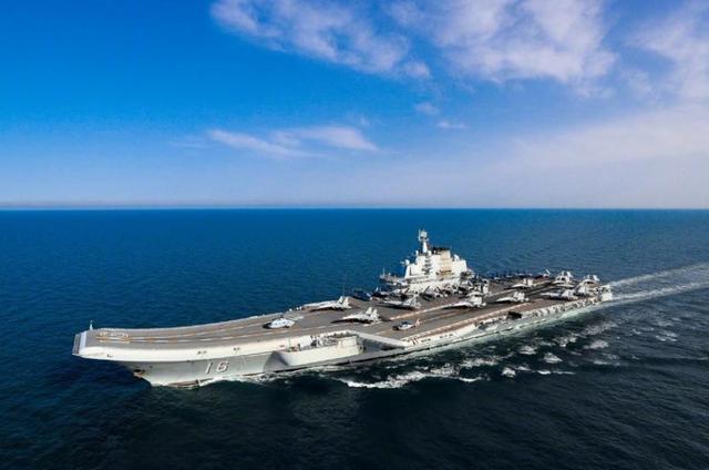 日本想偷袭辽宁舰？12架F-2战机全副武装，引爆国际舆论