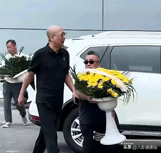 担心的事还是发生了！杨少华刚下葬不久 杨议几句话打响内斗第一枪