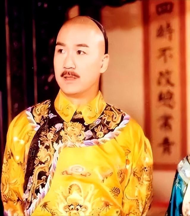 明明演技一般，却被捧成“老戏骨”，这12位演员终于现出原型了？