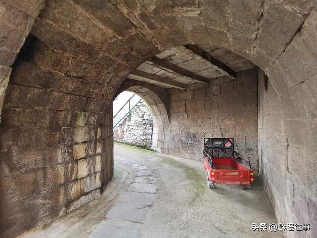 寻找一片僧人墓地，佛门高僧竟然最后落得尸骸无存