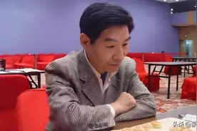 棋坛史上悲情人物，中计胡荣华遗憾终身，60岁仍拼搏全国冠军图片