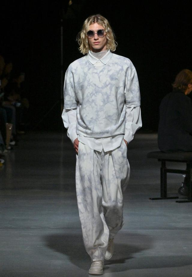 Cfcl 透明如玻璃, 编织着理念, 衣服亦是工具