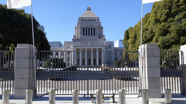 种种迹象表明，这场中日争端就要结束，高市帮了中国两个“大忙”