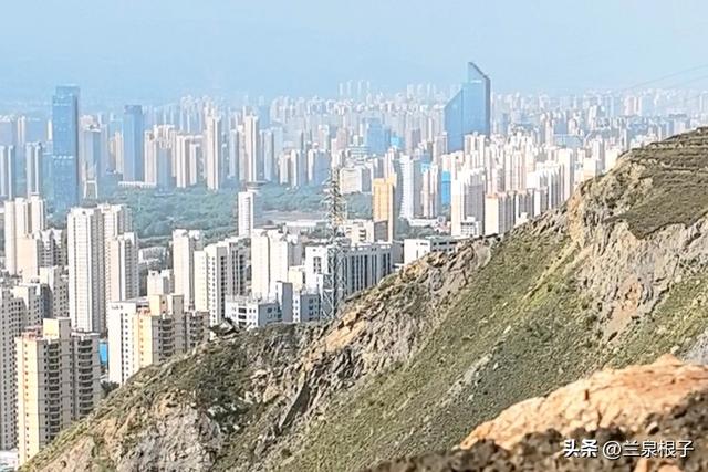 秋染兰州北山 一场用脚步丈量的秋日盛宴