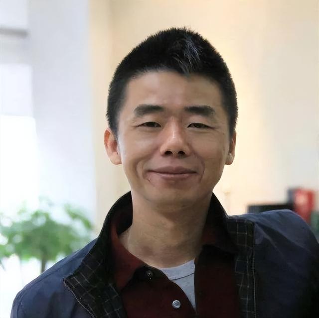 2.5亿卖总部？黄质潘二进宫掌舵，魅族中高端能否“起死回生”？