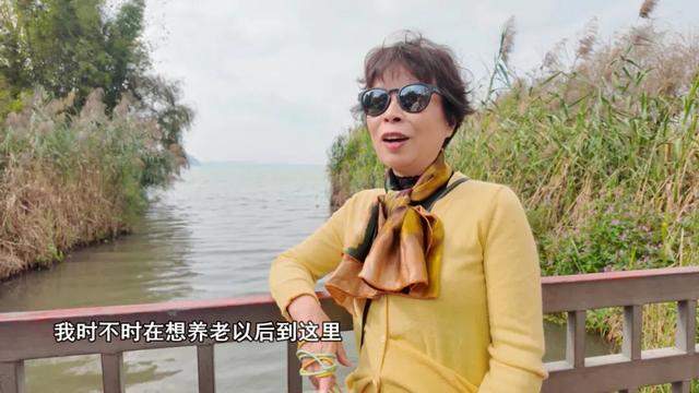 一下飞机，上海阿姨们就被昆明暖到了，除了气候更让她们欣喜的是......