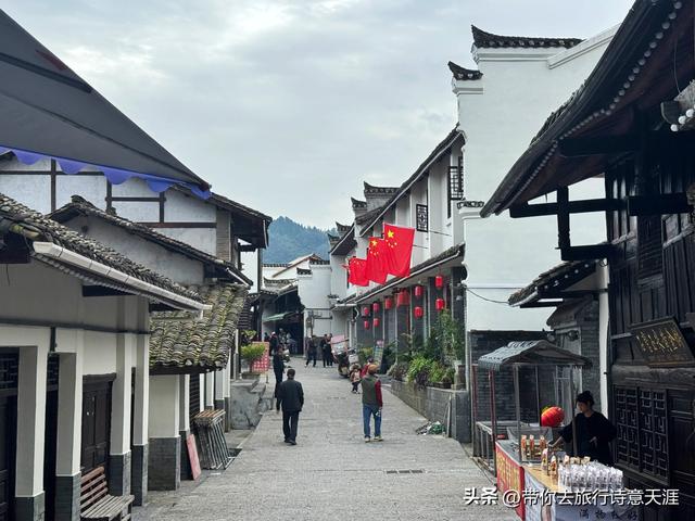 陕南石泉县后柳古镇汉江三峡