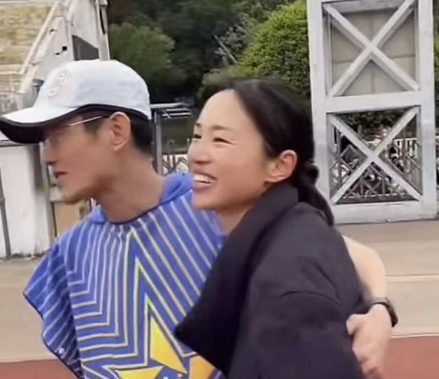 张水华夺冠！5千米17分12秒 成绩不如丈夫很生气：回家罚跪搓衣板