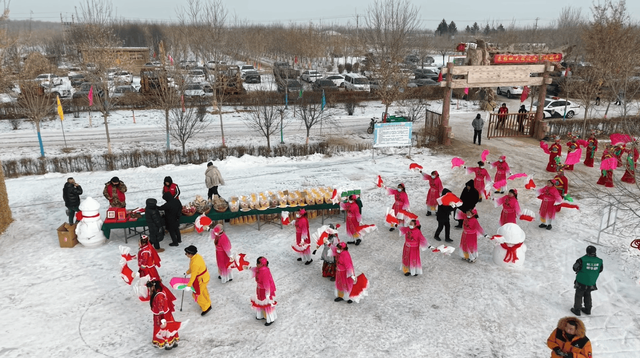 腊八启新程 福地暖新春——大庆市大同区500余游客共赴“过福年”盛宴
