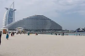 明明是5999元的7天迪拜游，回来一算竟然高达1.1万元了，咋回事？图片