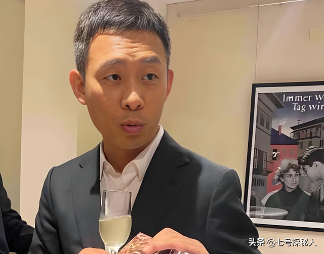 带着儿子倒贴嫁给张译，如今19年过去，才知道她嫁得有多值