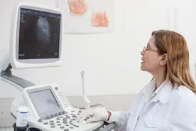 裤子脱掉腿张开，医院让人脸红的“妇科检查”，一个比一个臊得慌图片