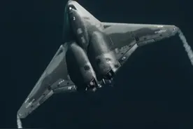 美国海军悬着的心终于死了，他们的F-45刚公布，中国歼50又上天了图片