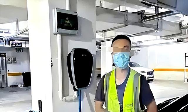邻居蹭我充电桩，我没闹，直接把功率调大：就让你充个够