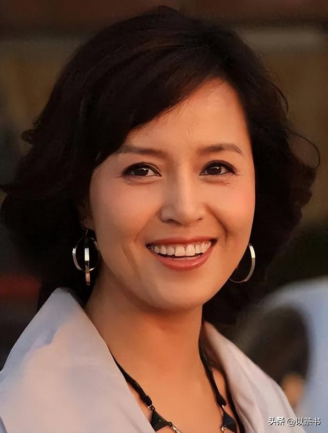 原来他们是两口子，戏里戏外都是夫妻，结婚26年坚持丁克不生孩子