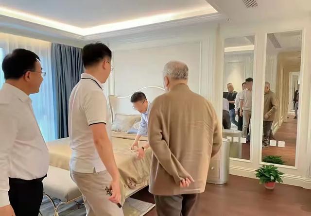 范曾新家曝光：二层复式装修奢华，婚房又大又敞亮，全屋高端定制