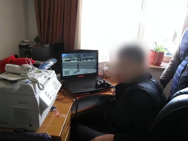 围猎600亿“外挂帝国”