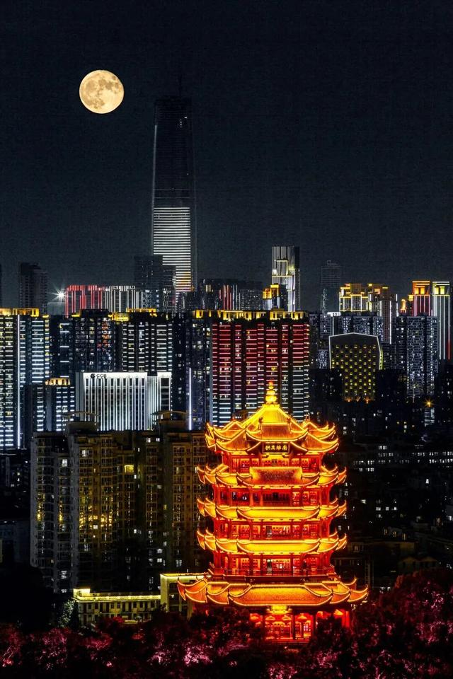 娃的乐园，你的青春，黄鹤楼一站配齐！