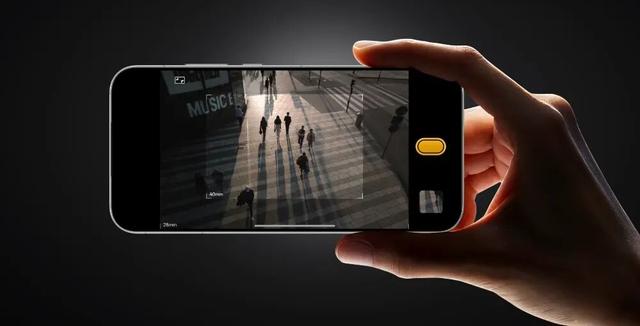 真我GT8Pro联名款明天见，或为马丁 F1 定制版手机