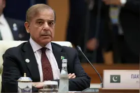 很意外！巴防长突然放出消息：40架歼-35A的军购大单，其实是假的图片