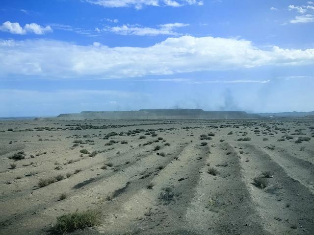 巴里坤县沿途风景
